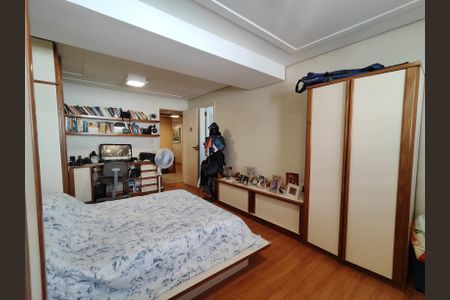 Apartamento à venda com 360m², 3 quartos e 1 vagaSuíte 2