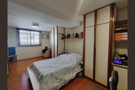 Apartamento à venda com 360m², 3 quartos e 1 vagaSuíte 2