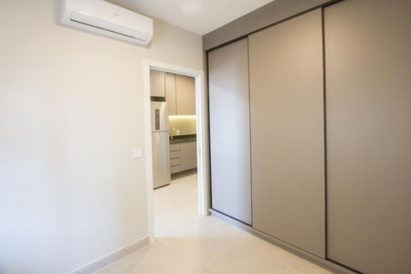 Quarto 1 de apartamento para alugar com 1 quarto, 42m² em Santo Amaro, São Paulo