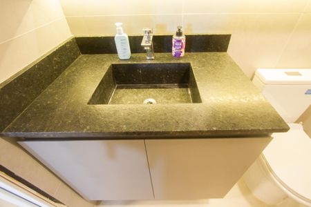 Banheiro de apartamento para alugar com 1 quarto, 42m² em Santo Amaro, São Paulo