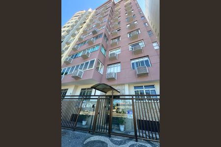Apartamento à venda com 102m², 3 quartos e sem vaga Apartamento à venda com 102m², 3 quartos e sem vagaFachada