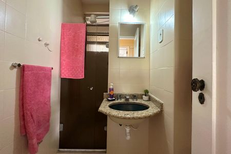 Apartamento à venda com 102m², 3 quartos e sem vaga Apartamento à venda com 102m², 3 quartos e sem vagaBanheiro 1