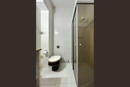 Apartamento à venda com 102m², 3 quartos e sem vaga Apartamento à venda com 102m², 3 quartos e sem vagaBanheiro 2