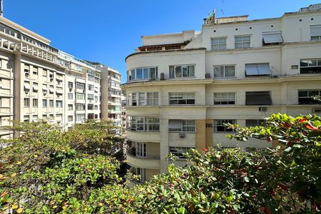 Vista da Sala de apartamento à venda com 3 quartos, 102m² em Copacabana, Rio de Janeiro