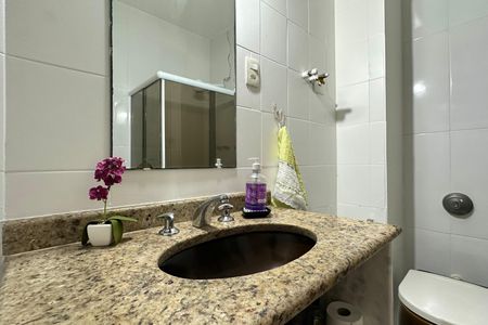 Apartamento à venda com 102m², 3 quartos e sem vaga Apartamento à venda com 102m², 3 quartos e sem vagaBanheiro 2