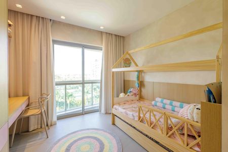 Apartamento à venda com 233m², 4 quartos e 3 vagas Apartamento à venda com 233m², 4 quartos e 3 vagasSuíte 2