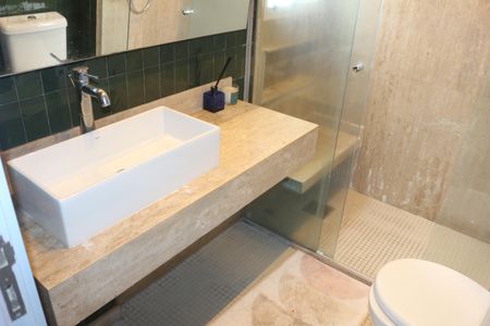 Apartamento à venda com 97m², 3 quartos e 2 vagasBanheiro da Suíte 