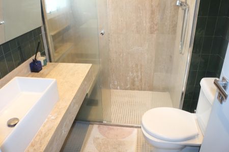 Apartamento à venda com 97m², 3 quartos e 2 vagasBanheiro da Suíte 