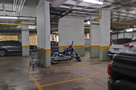 Apartamento à venda com 97m², 3 quartos e 2 vagas Apartamento à venda com 97m², 3 quartos e 2 vagasGaragem