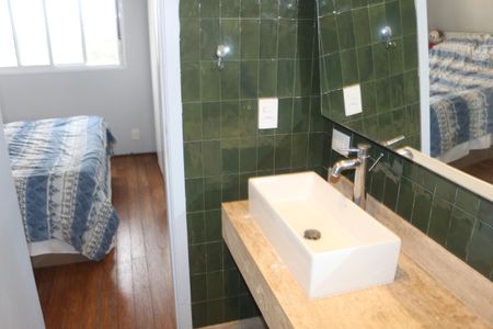 Apartamento à venda com 97m², 3 quartos e 2 vagasBanheiro da Suíte 2
