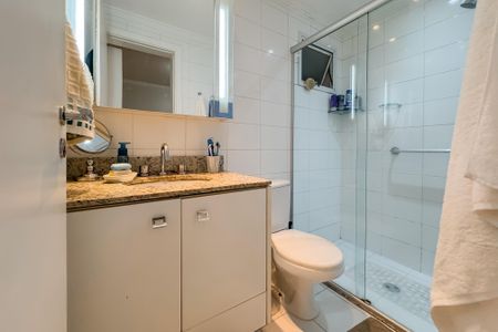 Apartamento à venda com 146m², 3 quartos e 2 vagasBanheiro da Suíte 2