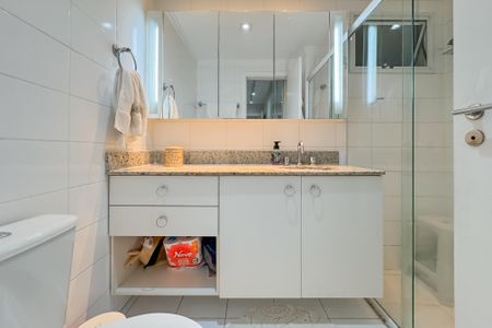 Apartamento à venda com 146m², 3 quartos e 2 vagasBanheiro da Suíte 3