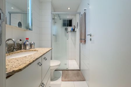 Apartamento à venda com 146m², 3 quartos e 2 vagasBanheiro da Suíte 1