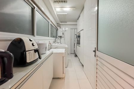 Apartamento à venda com 146m², 3 quartos e 2 vagasÁrea de Serviço