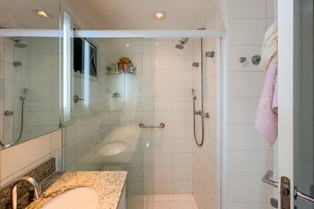 Apartamento à venda com 146m², 3 quartos e 2 vagasBanheiro da Suíte 3