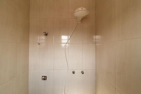 Casa à venda com 115m², 2 quartos e 4 vagas Casa à venda com 115m², 2 quartos e 4 vagasBanheiro da Suíte