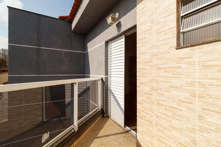 Casa à venda com 115m², 2 quartos e 4 vagas Casa à venda com 115m², 2 quartos e 4 vagasVaranda da suíte