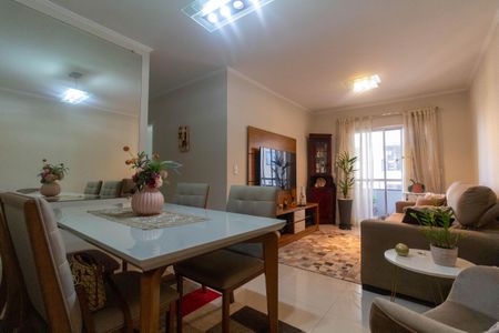 Apartamento à venda com 80m², 3 quartos e 1 vagaSala