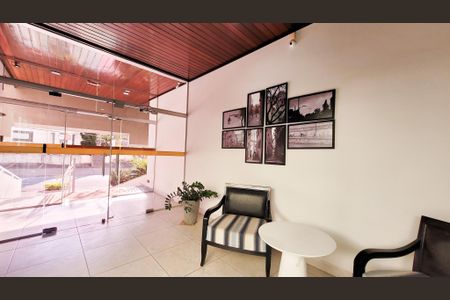 Apartamento à venda com 90m², 2 quartos e 1 vagaHall social