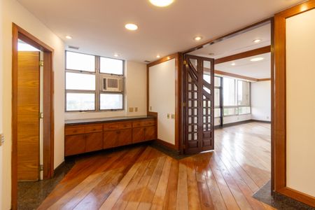 Apartamento à venda com 217m², 3 quartos e 3 vagasSala de Jantar