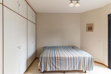 Apartamento à venda com 142m², 3 quartos e 2 vagas Apartamento à venda com 142m², 3 quartos e 2 vagasQuarto 3