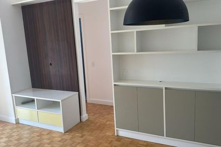 Apartamento à venda com 2 quartos, 55m² em Cambuí, Campinas