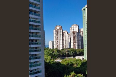 Apartamento à venda com 65m², 1 quarto e 2 vagas