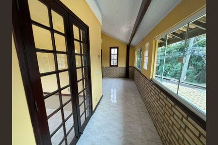 Casa à venda com 3 quartos, 280m² em Itaipu, Niterói