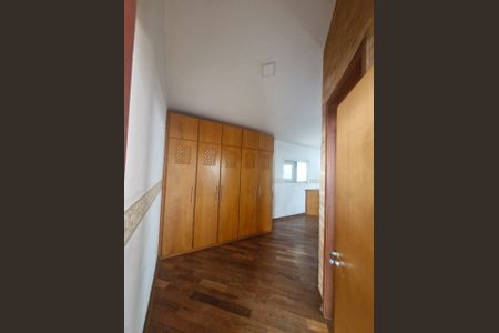 Casa de condomínio à venda com 431m², 3 quartos e 4 vagas