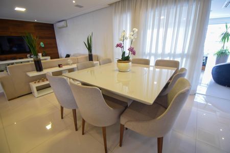 Apartamento à venda com 242m², 4 quartos e 4 vagasSala de Jantar