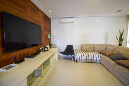 Apartamento à venda com 242m², 4 quartos e 4 vagasSala