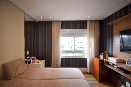 Apartamento à venda com 242m², 4 quartos e 4 vagasSuíte 2