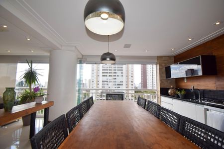 Apartamento à venda com 242m², 4 quartos e 4 vagasVaranda gourmet