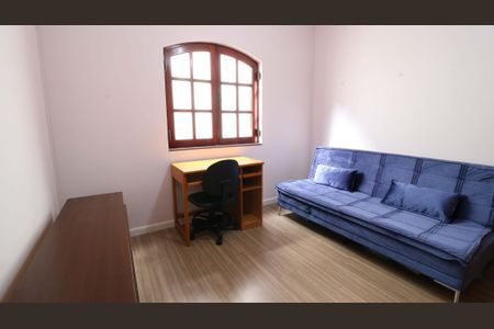 Casa à venda com 4 quartos, 300m² em Jardim Guapira, São Paulo