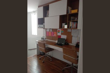 Casa à venda com 180m², 3 quartos e 2 vagas