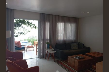 Casa à venda com 3 quartos, 180m² em Brooklin, São Paulo