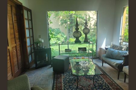 Casa à venda com 4 quartos, 300m² em Campo Belo, São Paulo