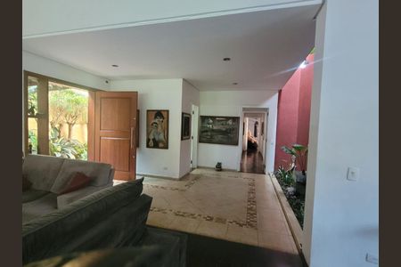 Casa à venda com 4 quartos, 300m² em Campo Belo, São Paulo