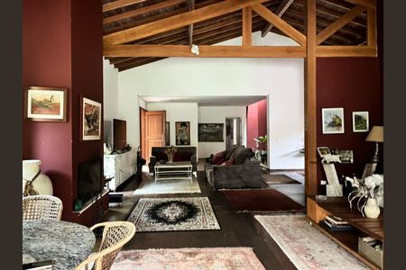 Casa à venda com 4 quartos, 300m² em Campo Belo, São Paulo