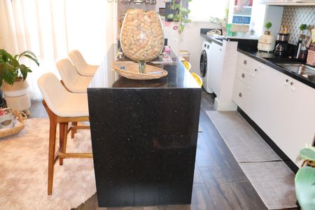 Apartamento para alugar com 83m², 2 quartos e 2 vagasCozinha 