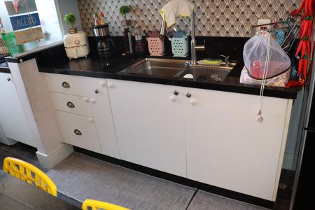 Apartamento para alugar com 83m², 2 quartos e 2 vagasCozinha 