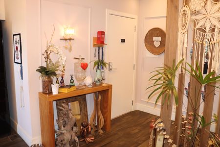 Apartamento para alugar com 83m², 2 quartos e 2 vagasEntrada