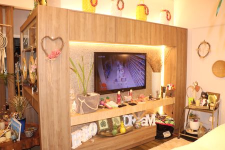 Apartamento para alugar com 83m², 2 quartos e 2 vagasSala