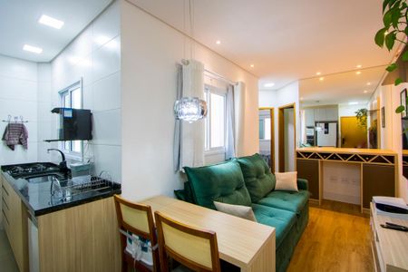 Sala de apartamento à venda com 2 quartos, 80m² em Vila Vitória, Santo André