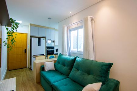 Sala de apartamento à venda com 2 quartos, 80m² em Vila Vitória, Santo André