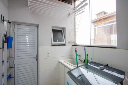 Apartamento à venda com 80m², 2 quartos e 1 vagaÁrea de Serviço