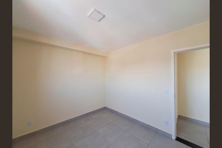 Quarto de apartamento à venda com 1 quarto, 45m² em Vila Basileia, São Paulo