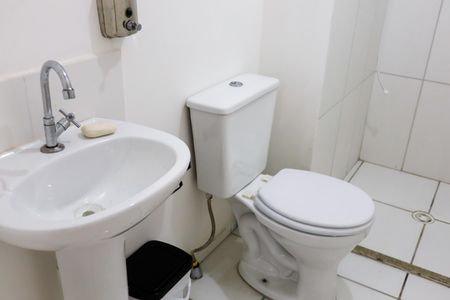 Apartamento para alugar com 36m², 2 quartos e sem vagaBanheiro