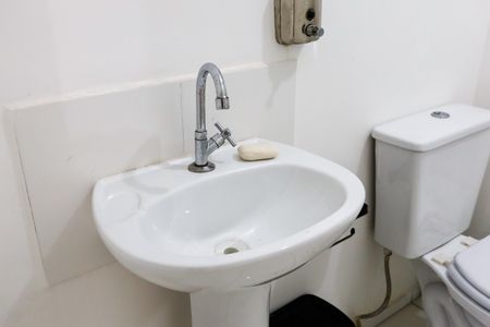 Apartamento para alugar com 36m², 2 quartos e sem vagaBanheiro