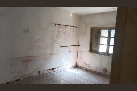 Foto 12 de casa à venda com 4 quartos, 210m² em Parque Boturussu, São Paulo